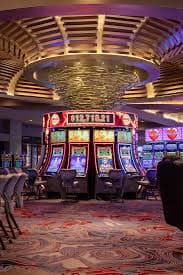 Sports betting markets overview on 7game showing basketball and football odds